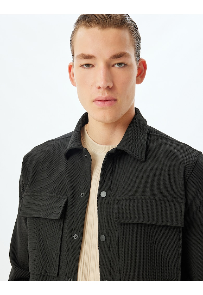 Jacheta-camasa cu buzunare pe piept