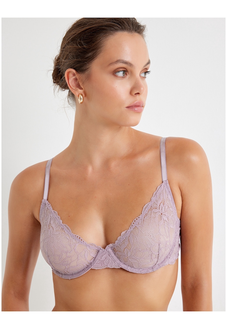 Sutien cu model floral si dantela