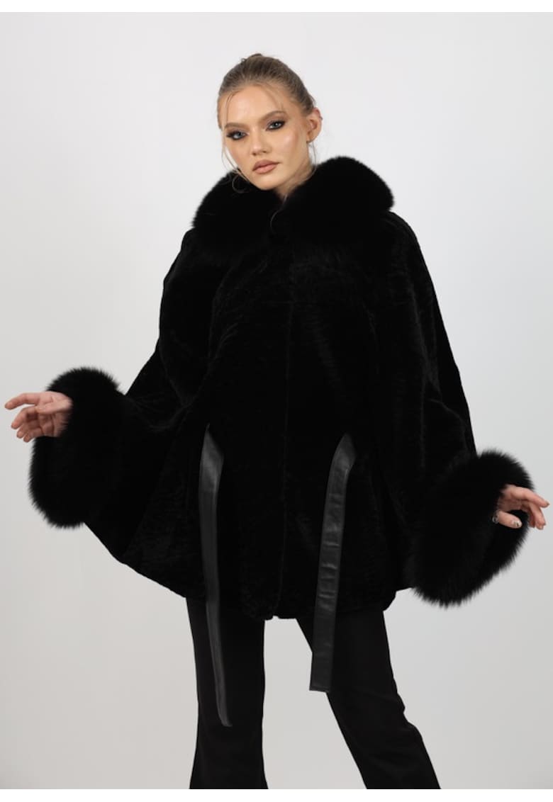 Poncho de Dama din Miel Australian si Gluga din Vulpe Argintie - Model Butterfly - Negru
