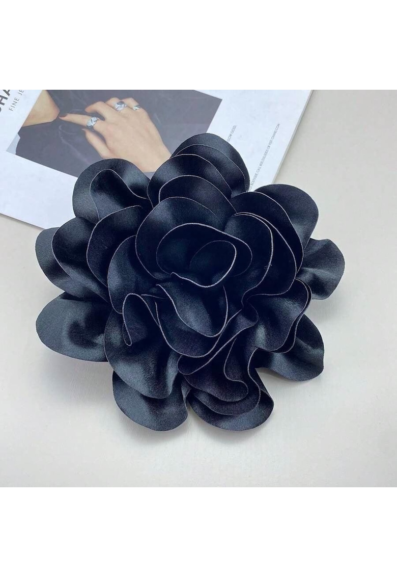 Brosa tip floare supradimensionata - neagra - Maika C21