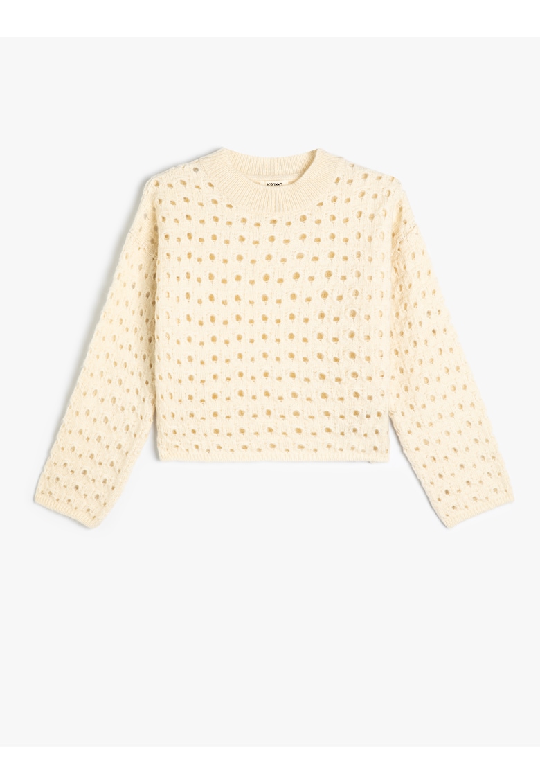Pulover cu perforatii si decolteu la baza gatului