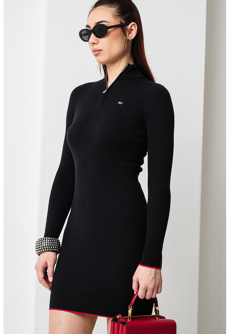 Rochie cambrata cu fenta cu fermoar