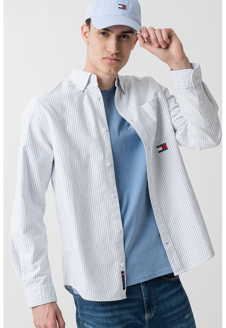 Camasa cu model in dungi si buzunar pe piept