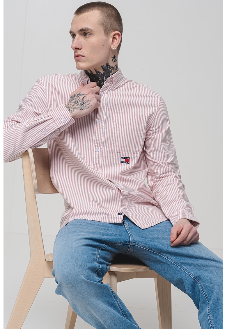 Camasa cu model in dungi si buzunar pe piept