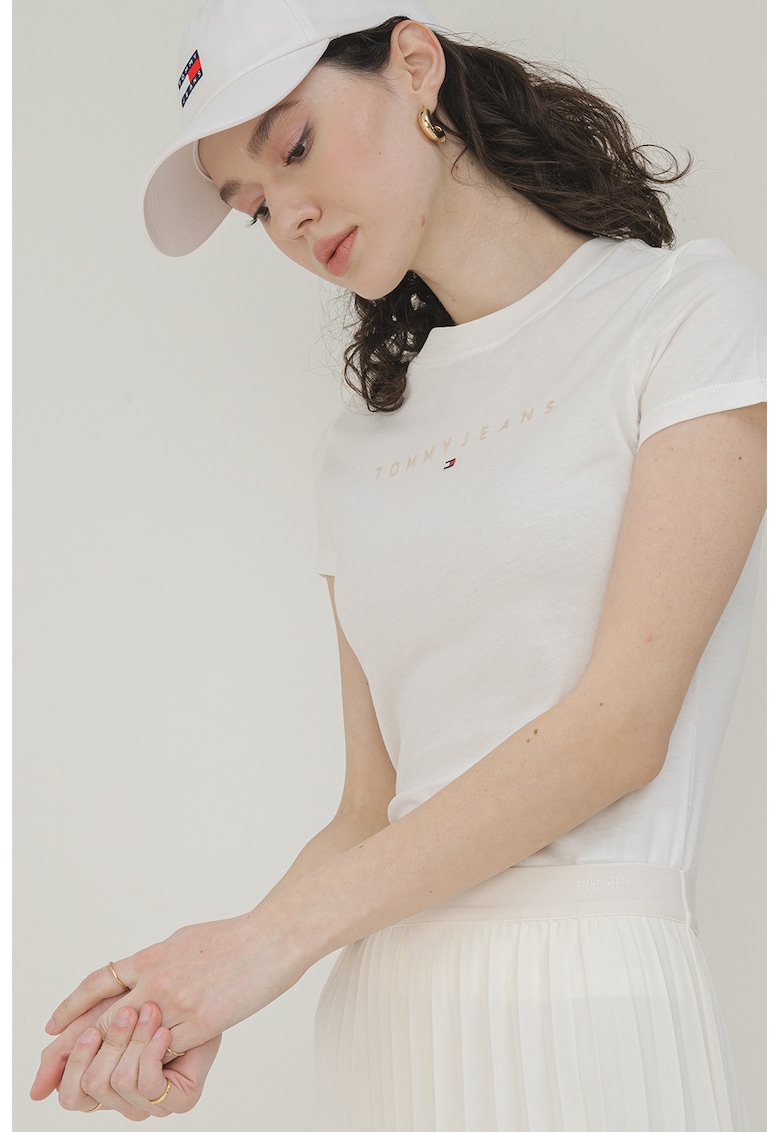 Tricou cu decolteu la baza gatului si imprimeu logo