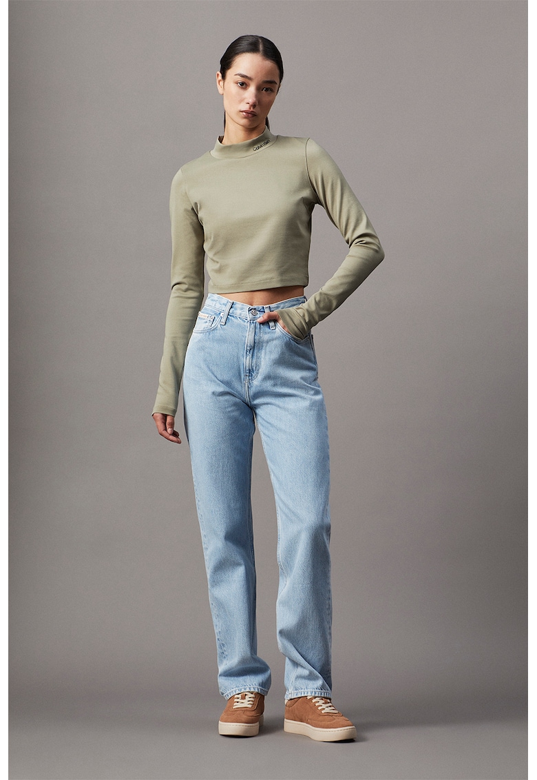 Bluza cu guler inalt