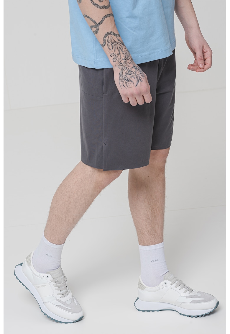 Pantaloni scurti cu banda elastica in talie