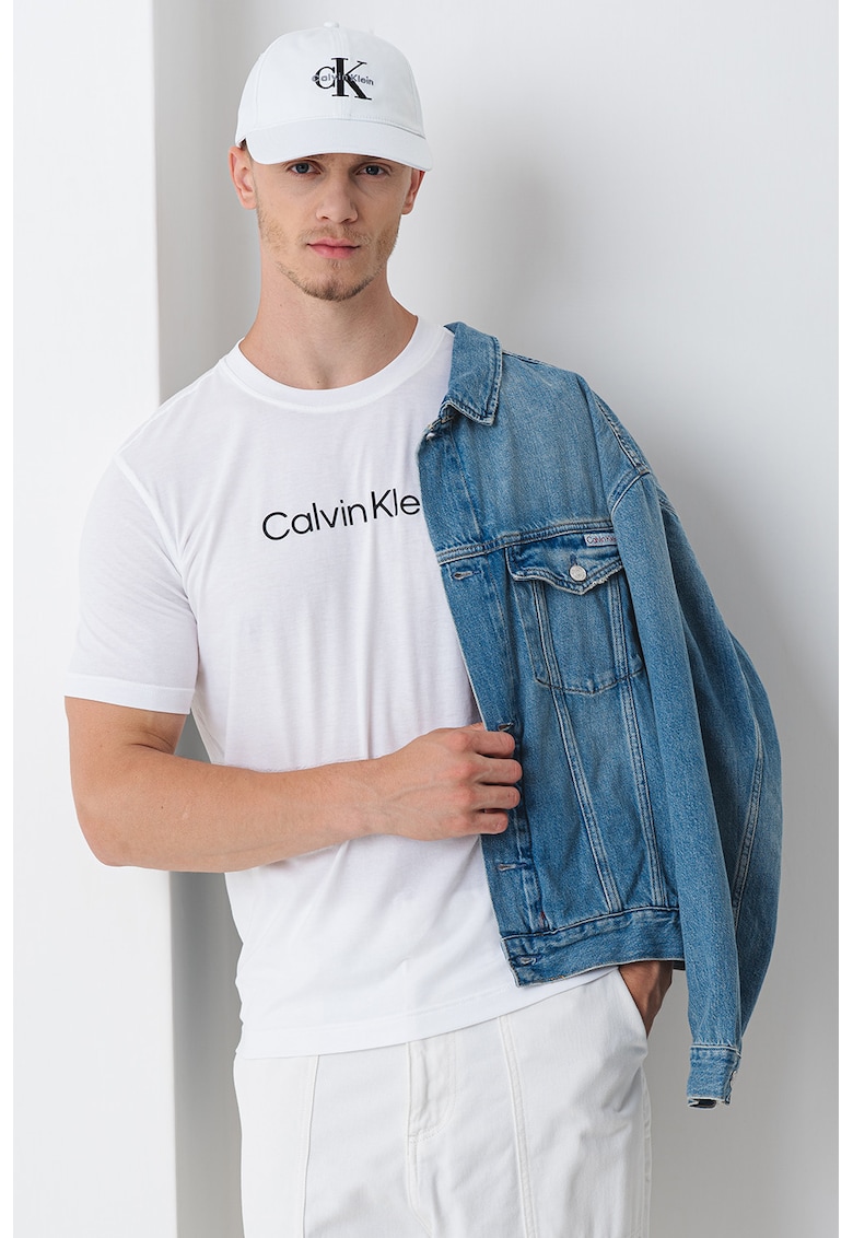 Tricou cu decolteu la baza gatului pentru antrenament