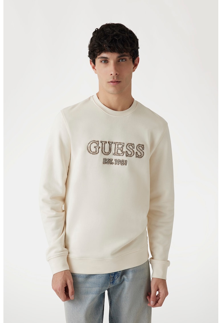 Pulover cu decolteu la baza gatului si logo