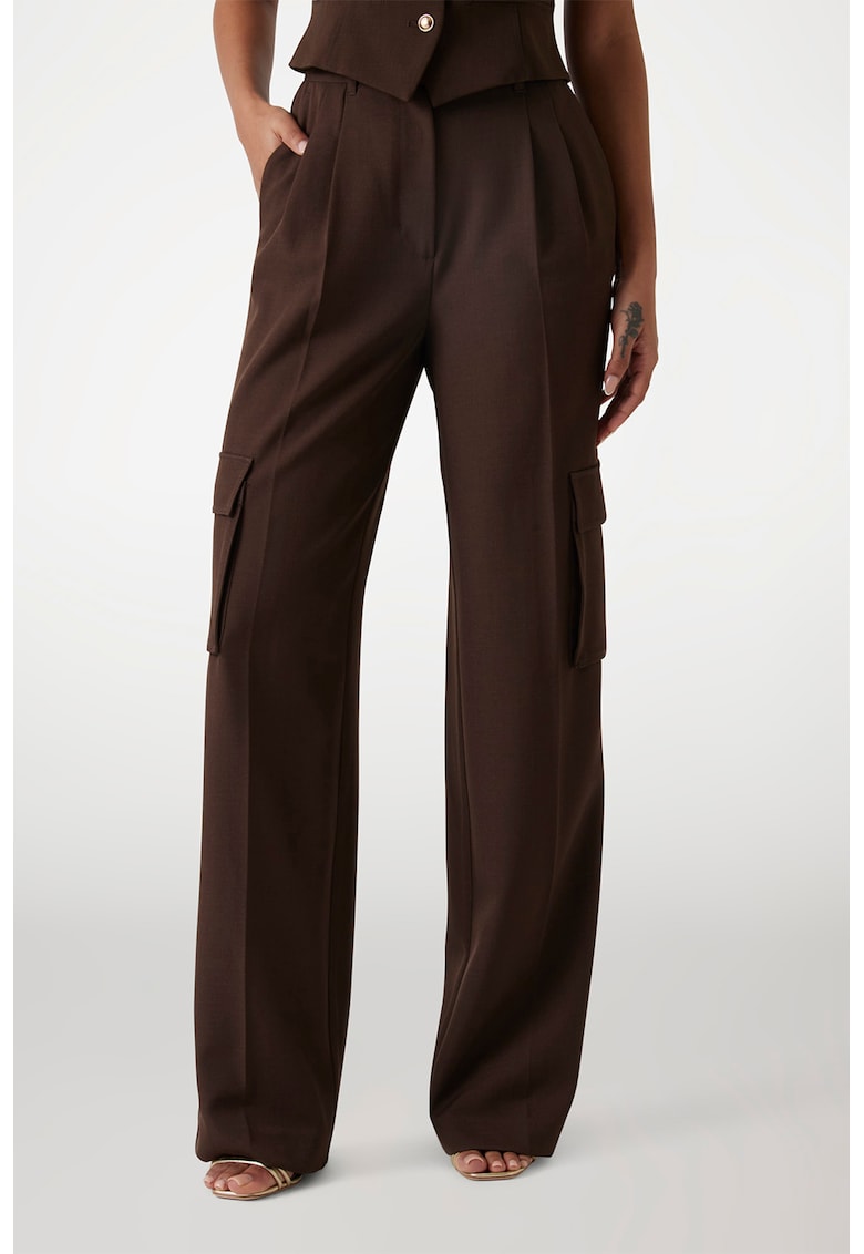 Pantaloni cu croiala ampla si buzunare cargo - Maro inchis