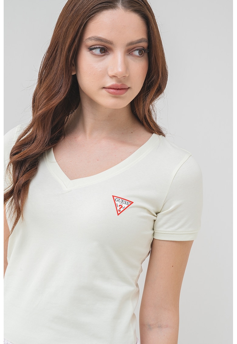 Tricou slim fit cu decolteu in V