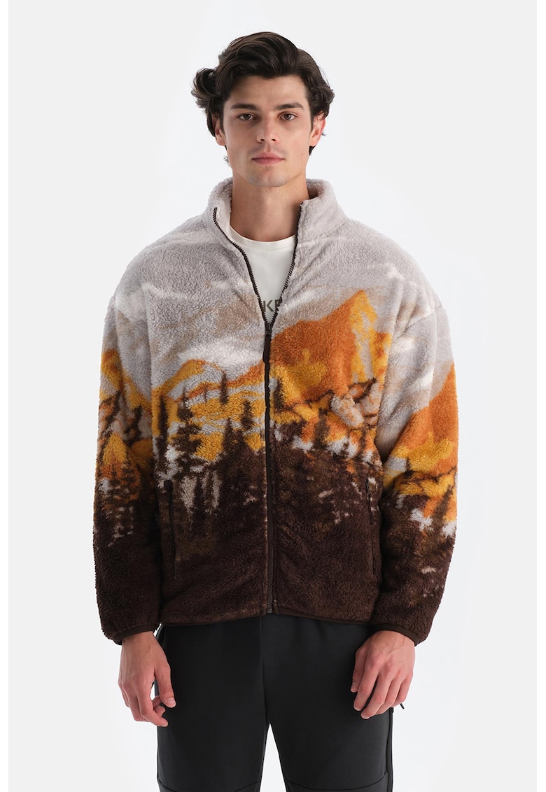 Jacheta cu model si buzunare cu fermoar Jacheta cu model si buzunare cu fermoar