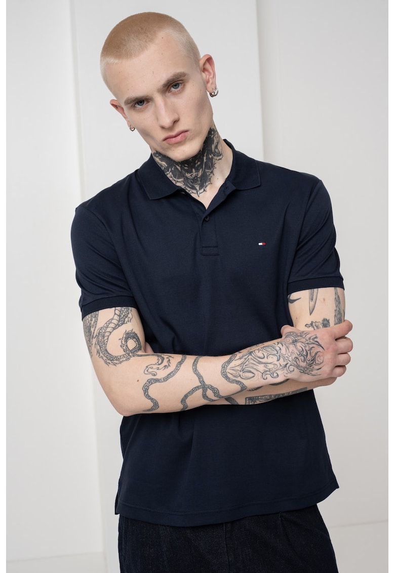 Tricou polo cu logo discret