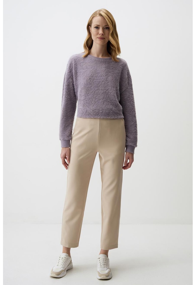 Pantaloni crop cu croiala dreapta