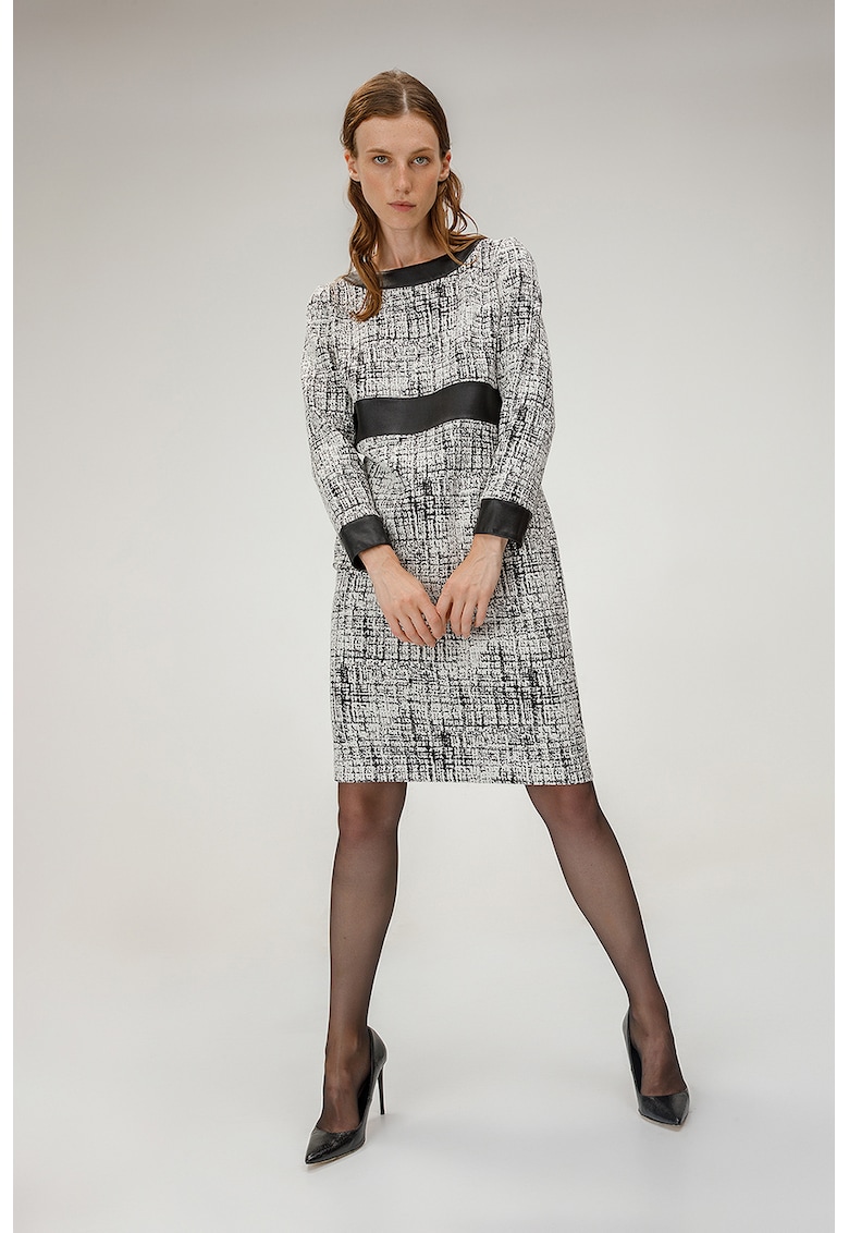 Rochie cu decolteu rotund si maneci lungi - Negru/Alb murdar