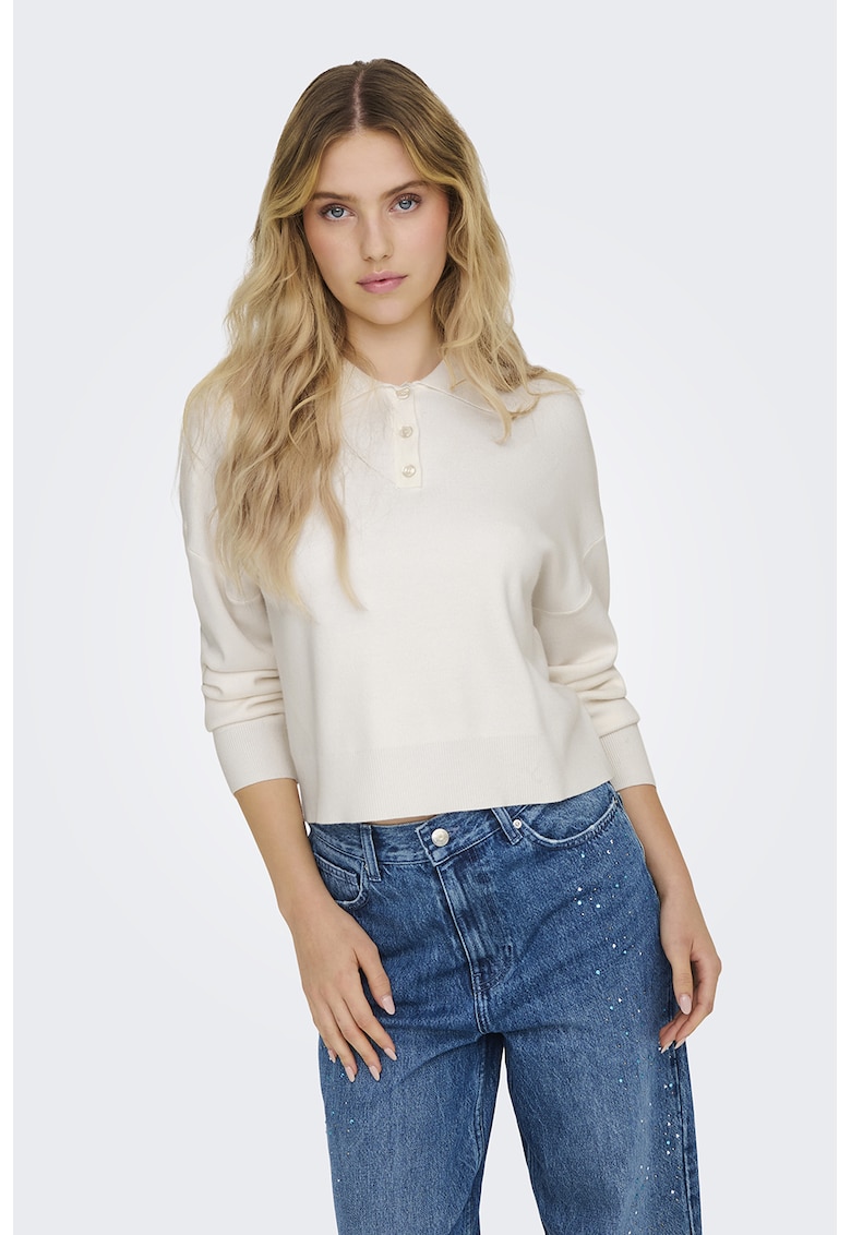 Pulover cu fenta cu nasturi si maneci cazute Pulover cu fenta cu nasturi si maneci cazute