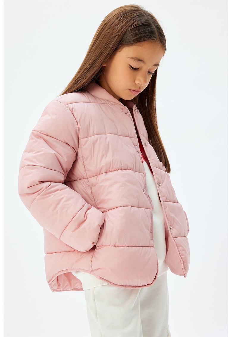 Jacheta matlasata cu capse