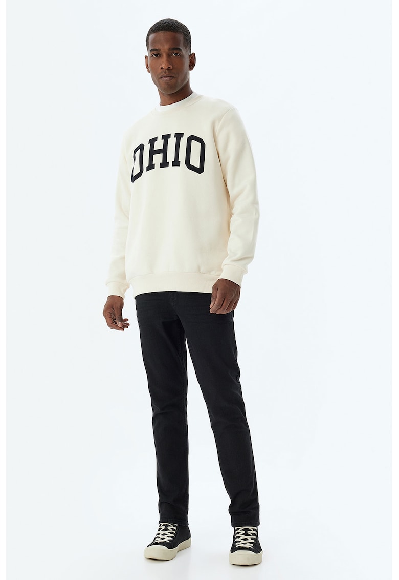 Blugi relaxed fit cu buzunare