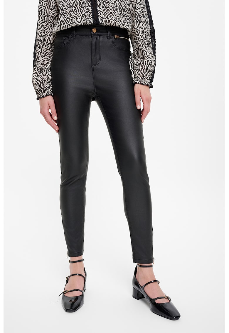 Pantaloni skinny peliculizati