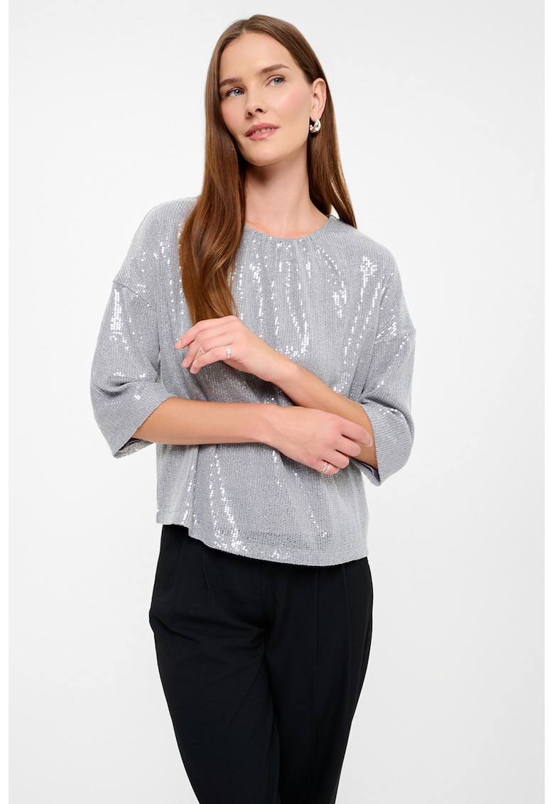 Bluza cu decolteu la baza gatului