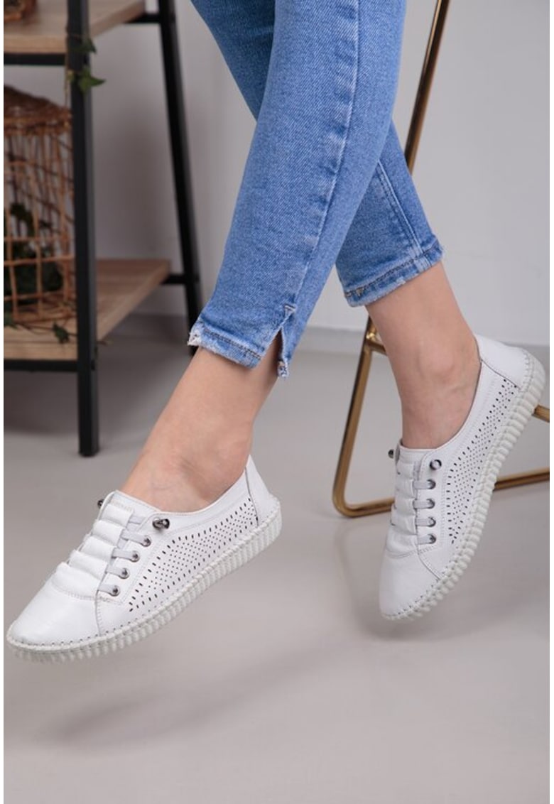 Pantofi casual albi din piele perforata pe laterale - Alb