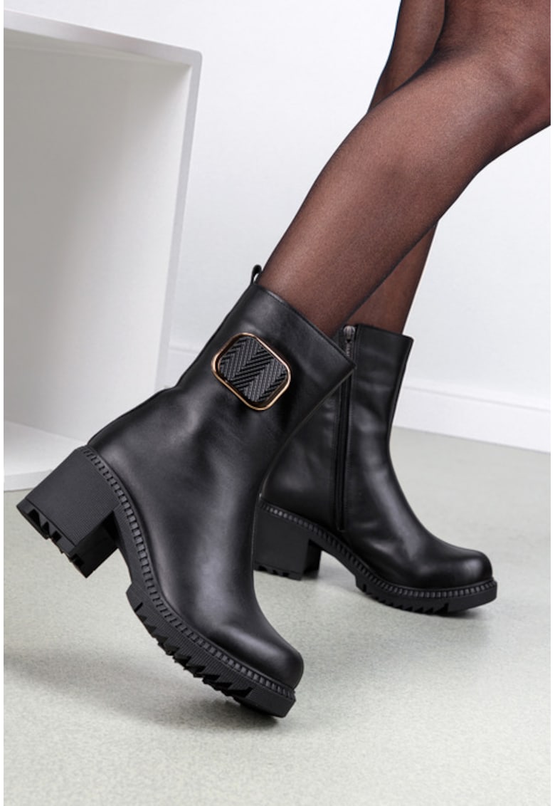 Botine negre din piele cu ornament - Negru
