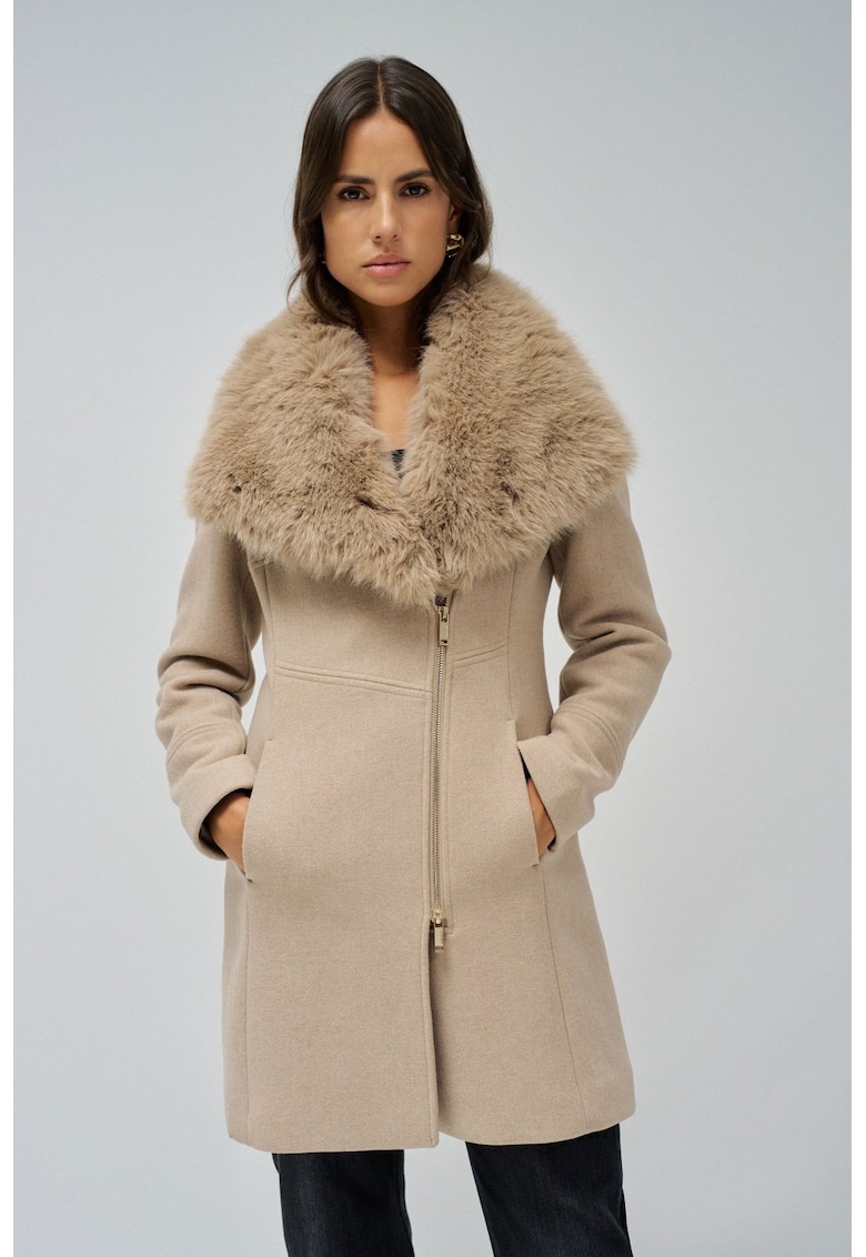 Haina din amestec de lana cu guler din amestec de lana sintetica Grace