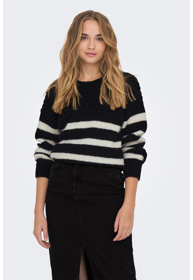 Pulover cu maneci raglan