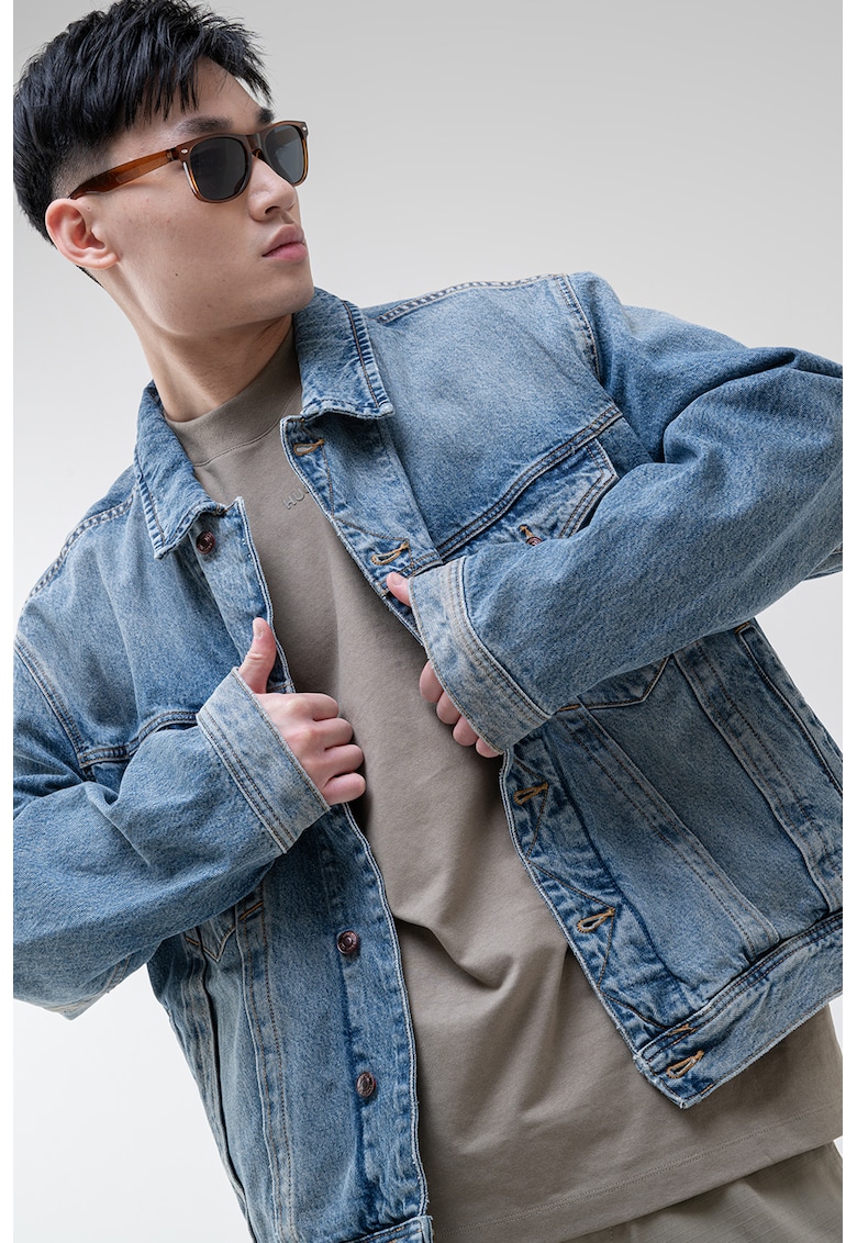 Jacheta din denim cu buzunar pe piept Jacheta din denim cu buzunar pe piept