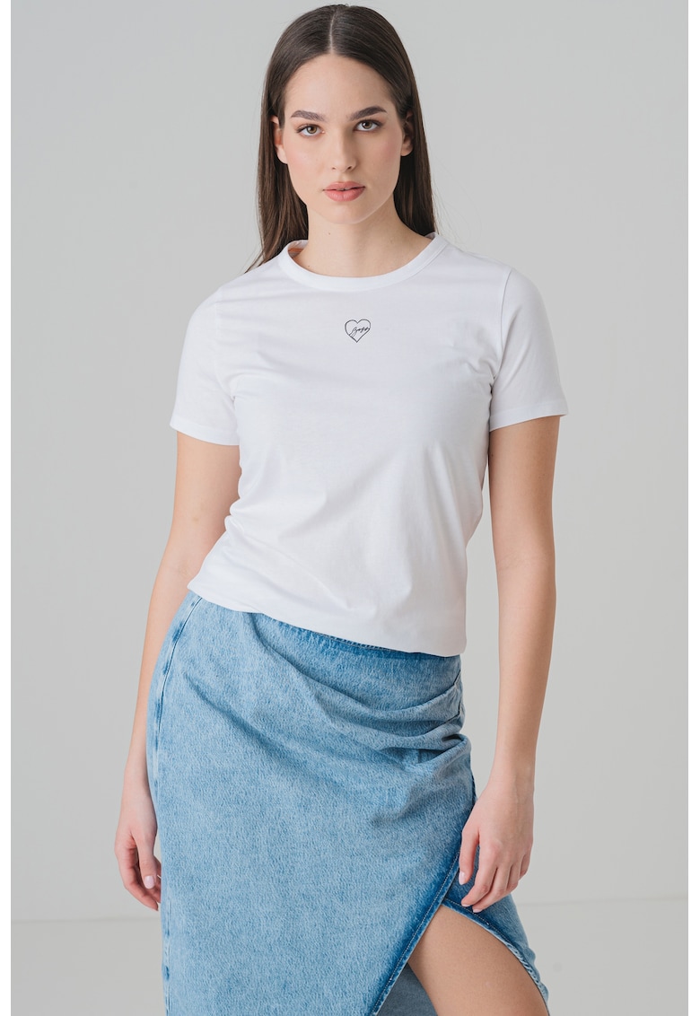 Tricou cu decolteu la baza gatului si inima discreta