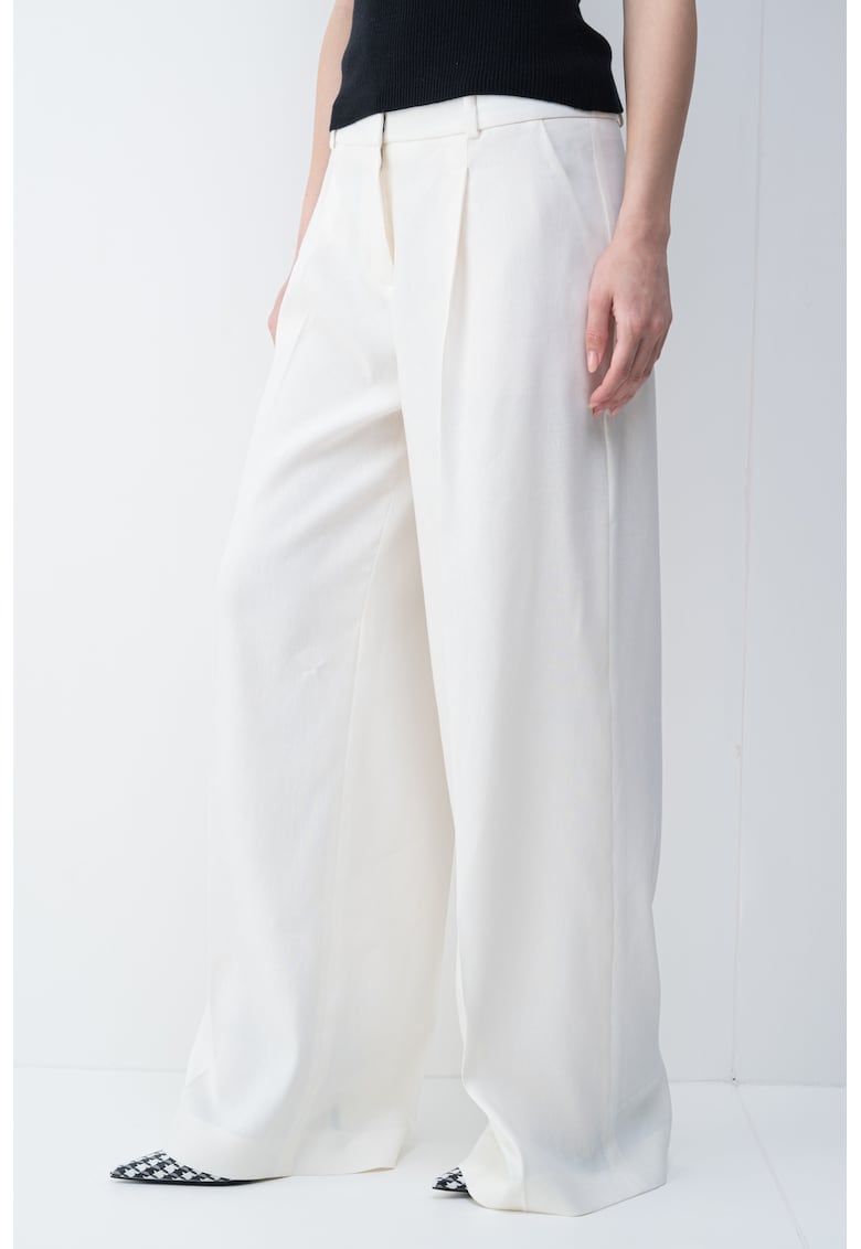 Pantaloni din amestec de in cu croiala ampla