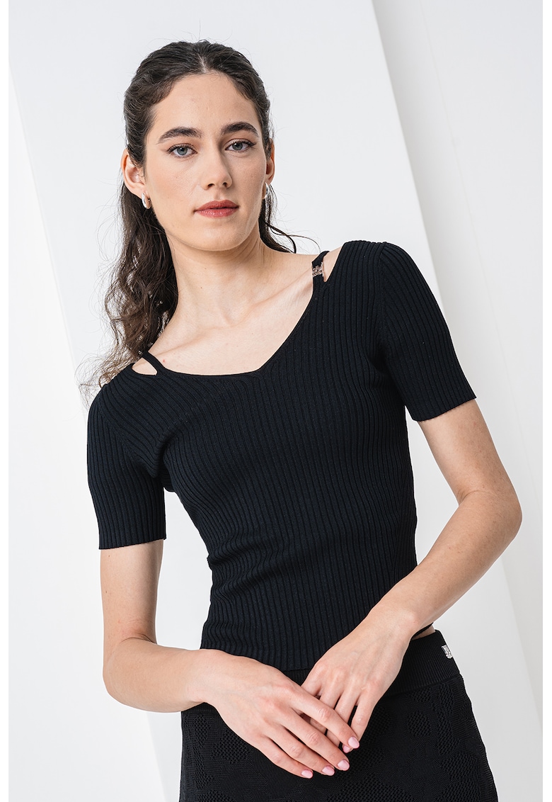 Tricou striat cu decolteu in V Shata