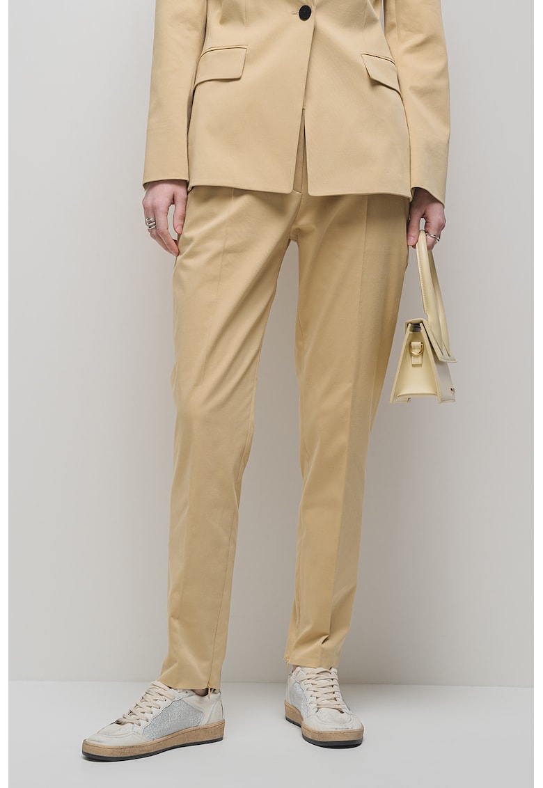 Pantaloni uni regular fit cu talie medie