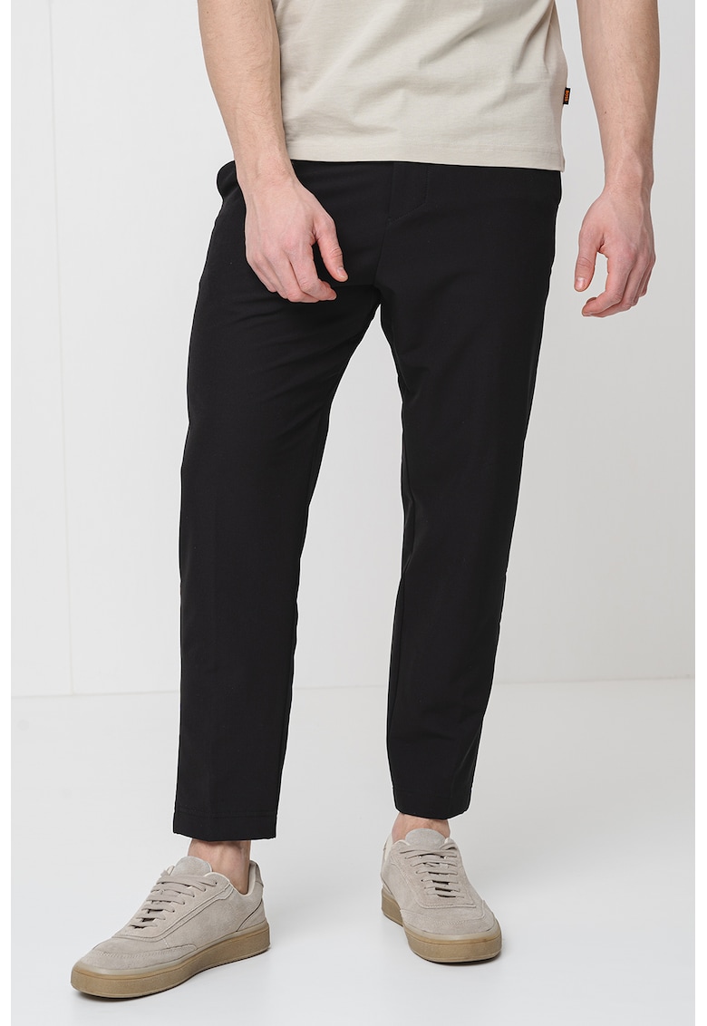 Pantaloni conici cu talie elastica