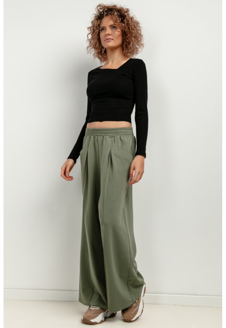 Pantaloni sport cu croiala ampla si talie elastica T413 - verde