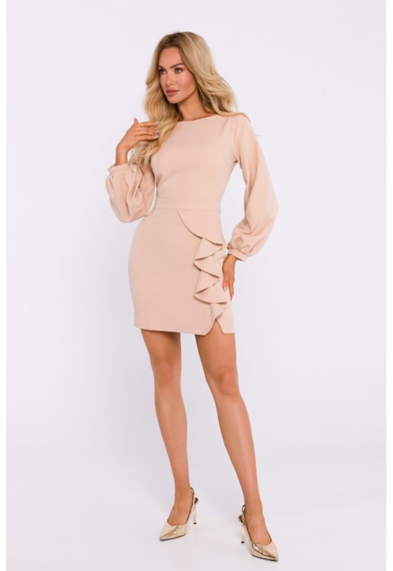 Rochie cu volan si decupaj pe spate