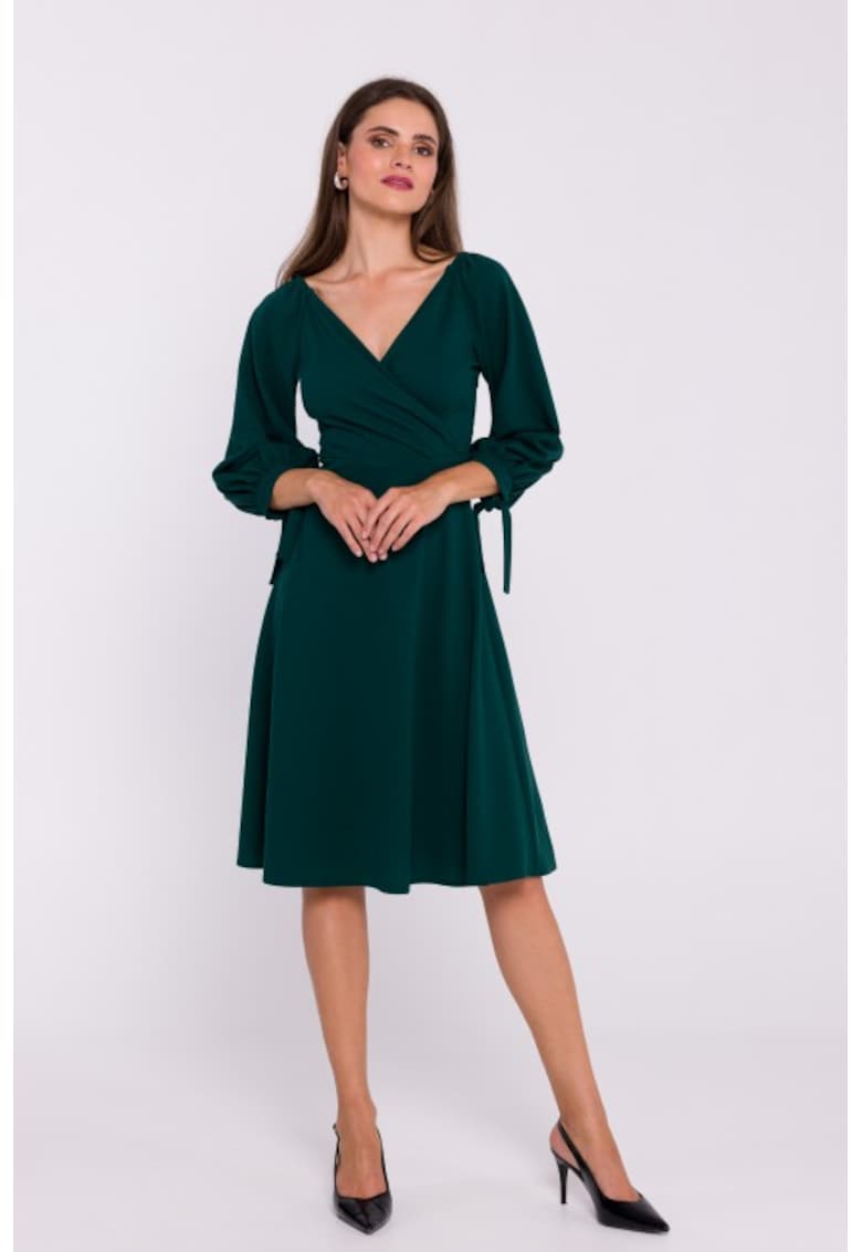 Rochie evazata cu maneci legate