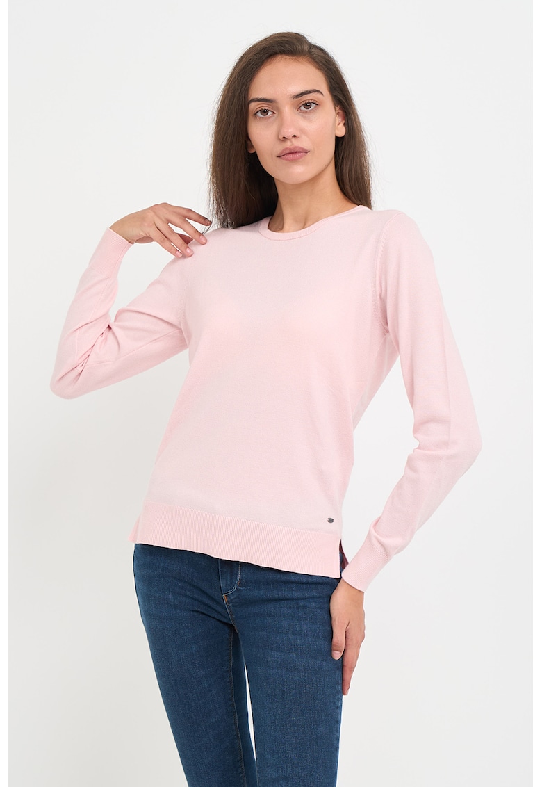 Pulover cu slituri laterale