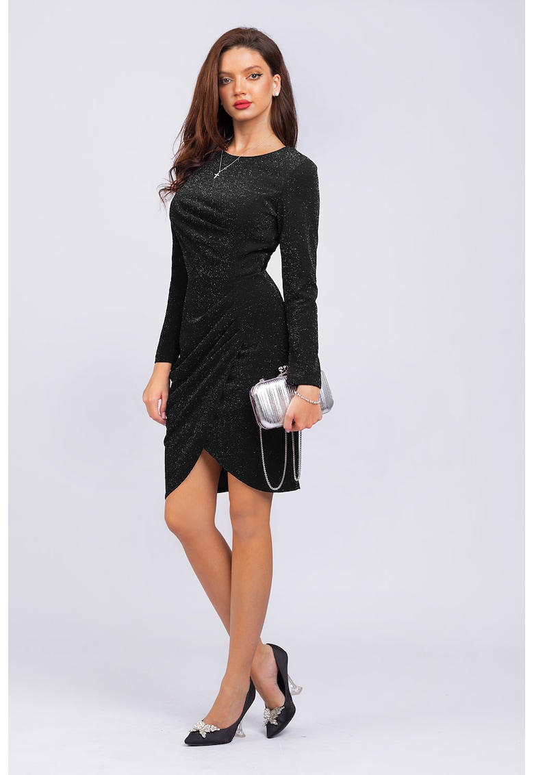 Rochie cambrata cu aspect stralucitor si maneci lungi