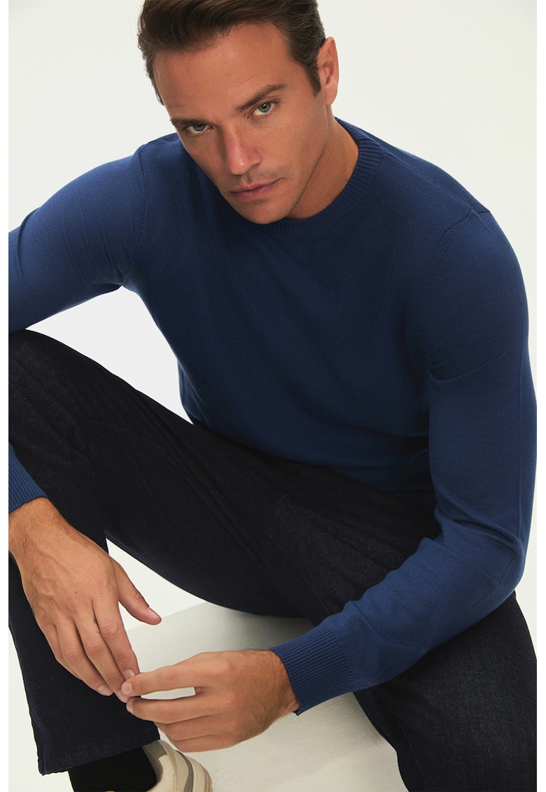Pulover slim fit cu model uni Pulover slim fit cu model uni