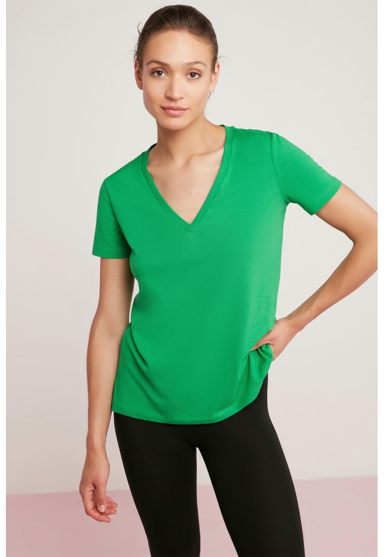 Tricou de bumbac cu decolteu in V Tricou de bumbac cu decolteu in V