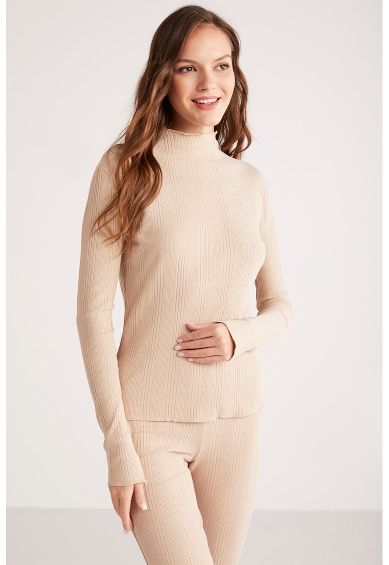 Set de bluza slim fit din amestec de bumbac si pantaloni