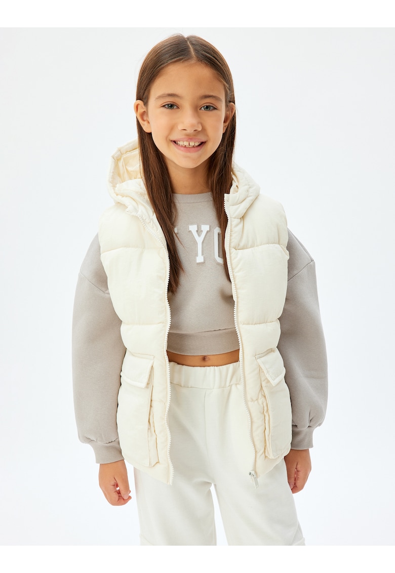 Vesta matlasata cu gluga si buzunare