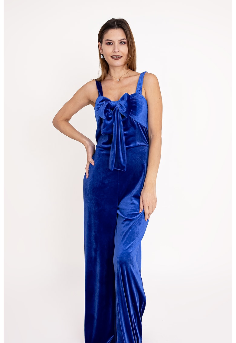 Salopeta cu aspect de catifea si aplicatie funda