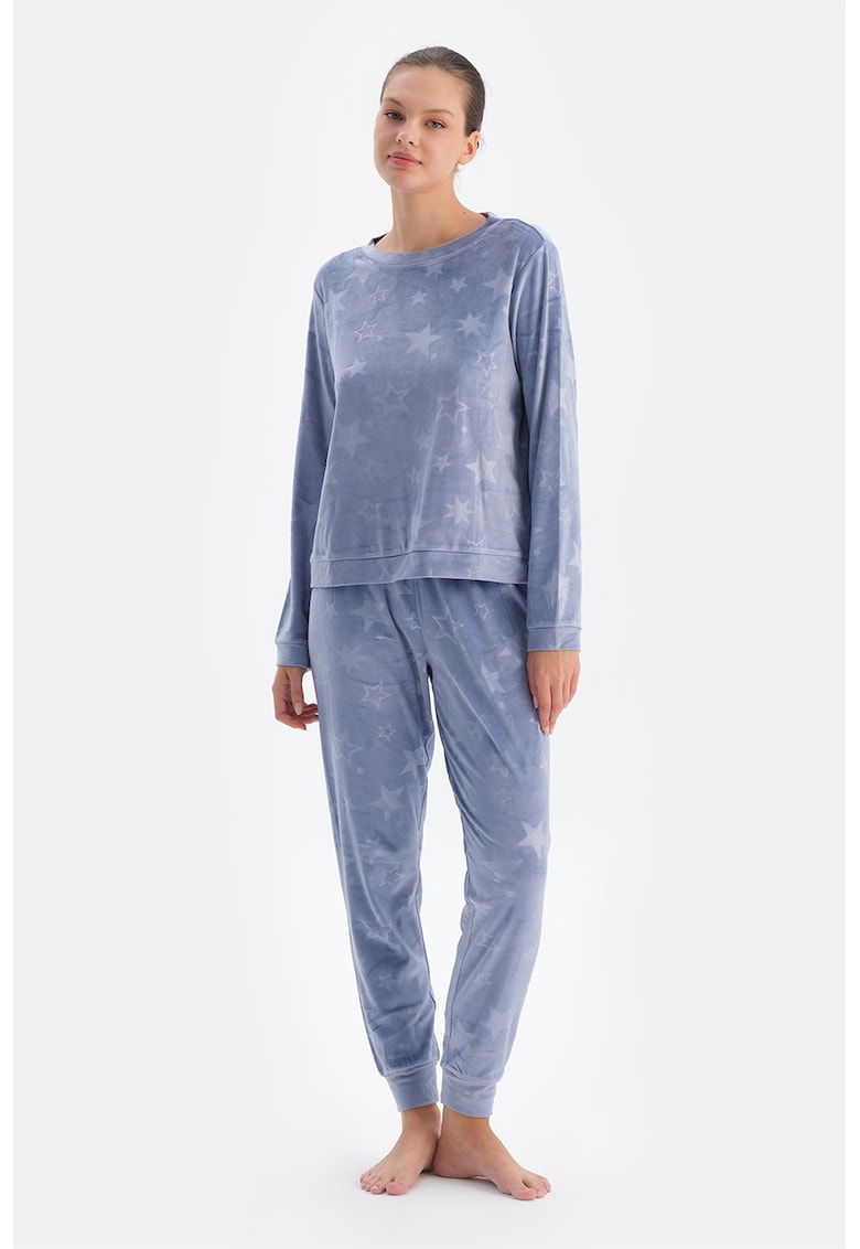 Pijama cu model uni si decolteu rotund