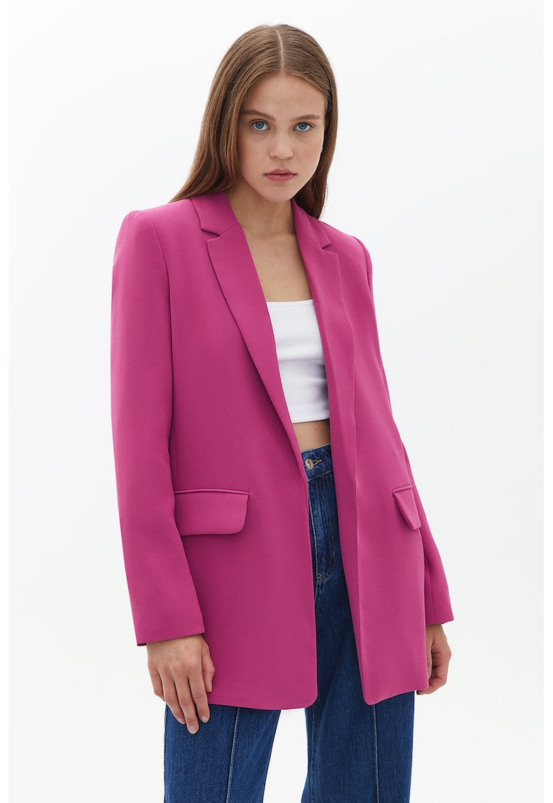 Sacou lejer cu revere decupate