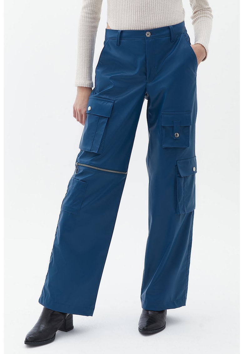 Pantaloni de piele ecologica cu buzunare multiple si talie inalta