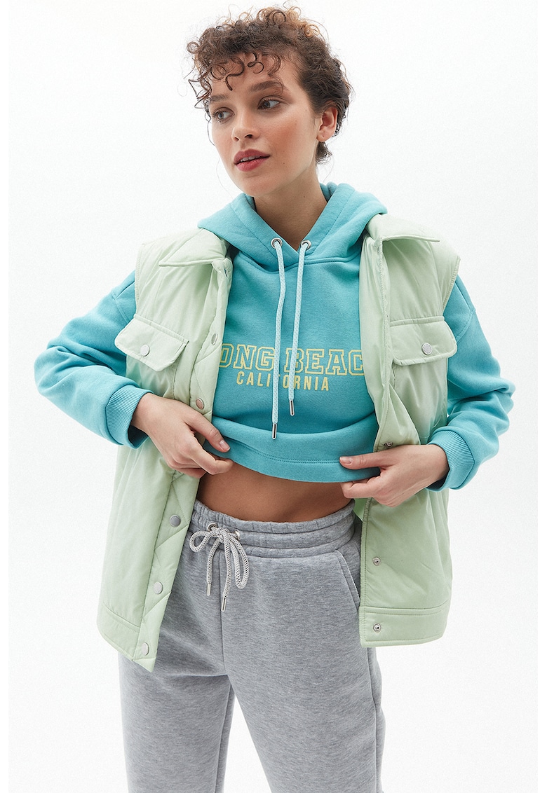 Vesta cu buzunare pe piept