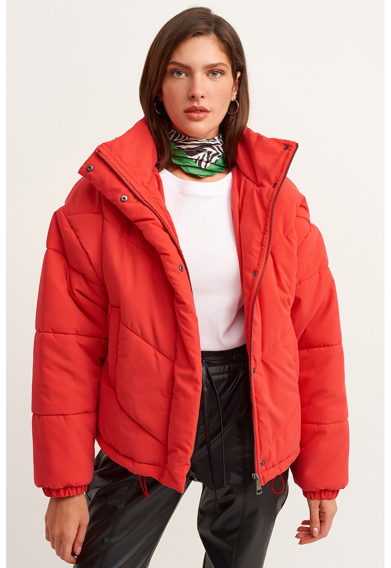 Geaca lejera cu gluga