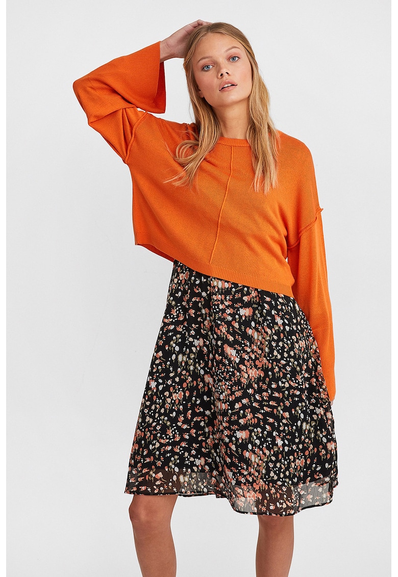 Pulover crop cu decolteu la baza gatului